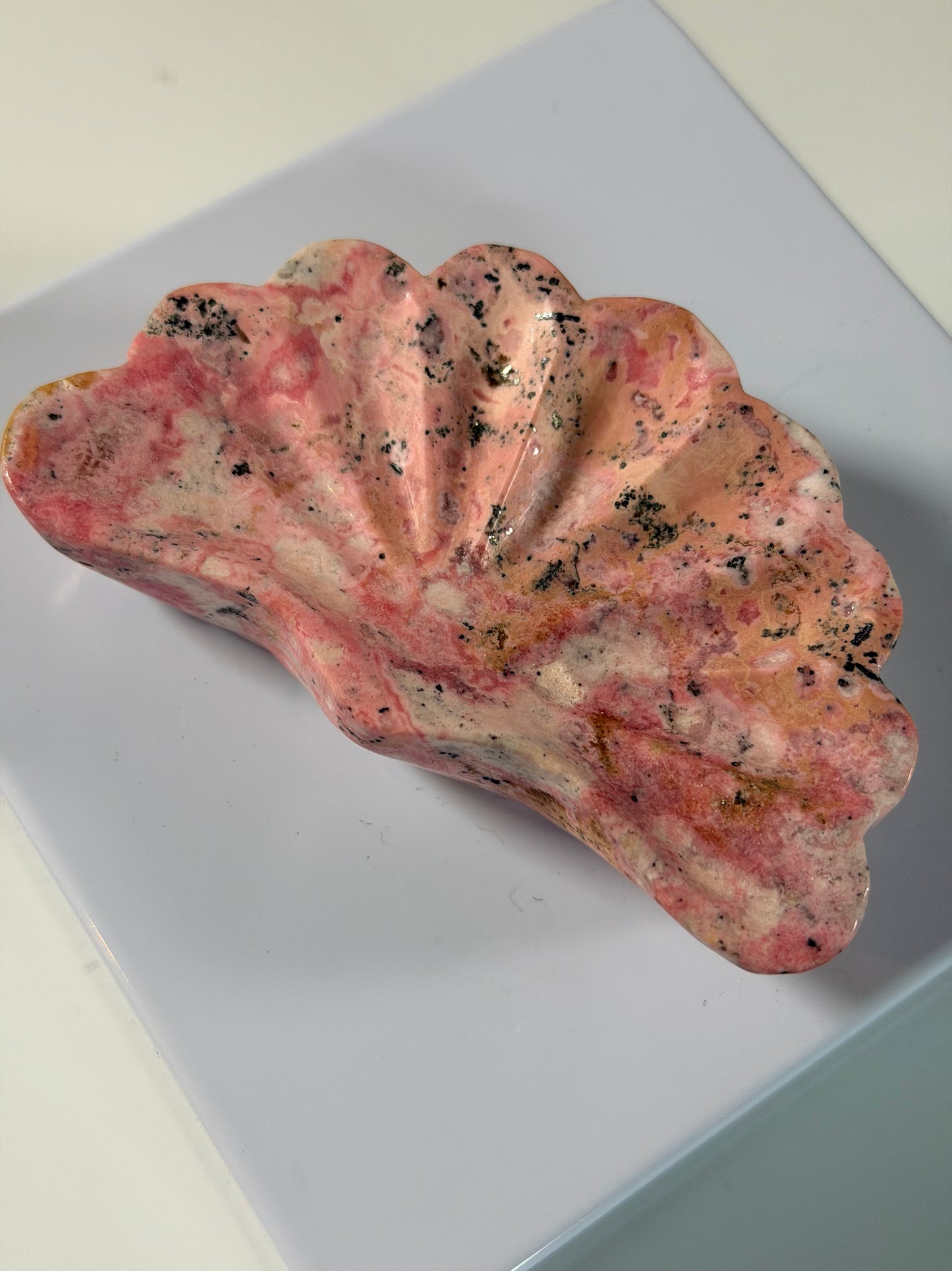 Peruanische Rhodochrosit-Muschelschale