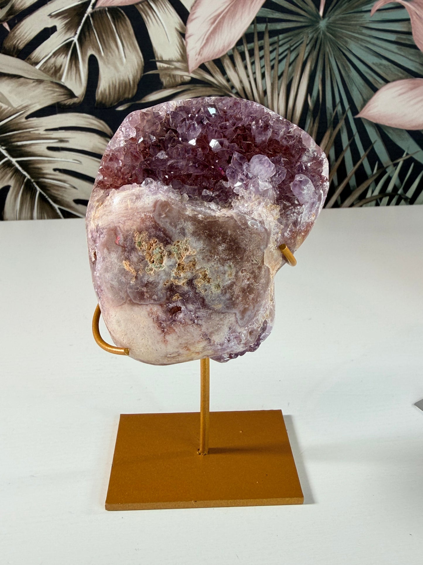 Roze Amethist op standaard 30