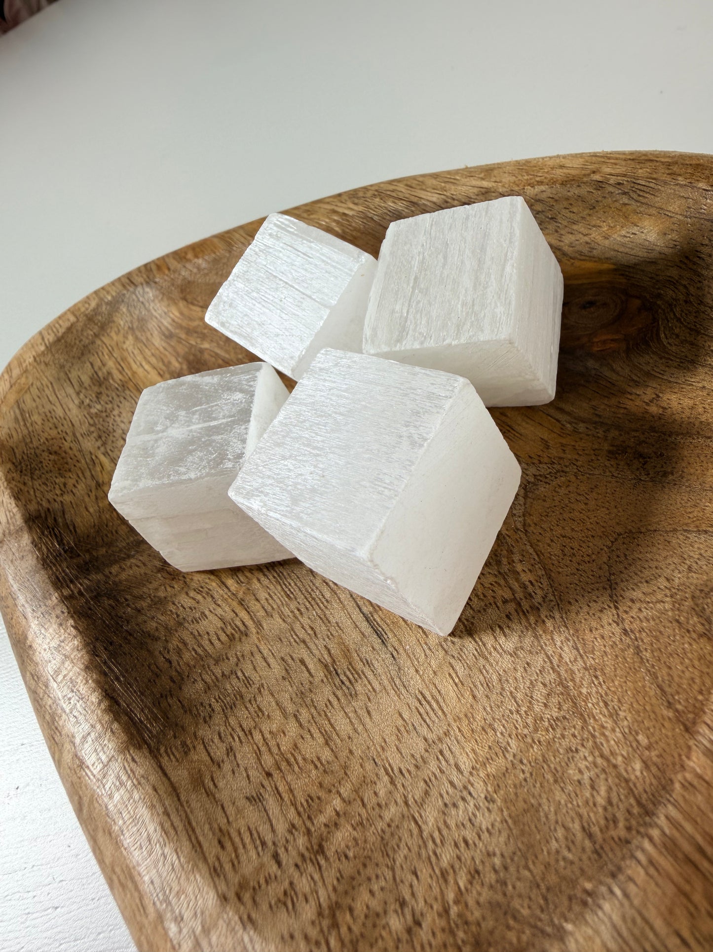 Selenite cube