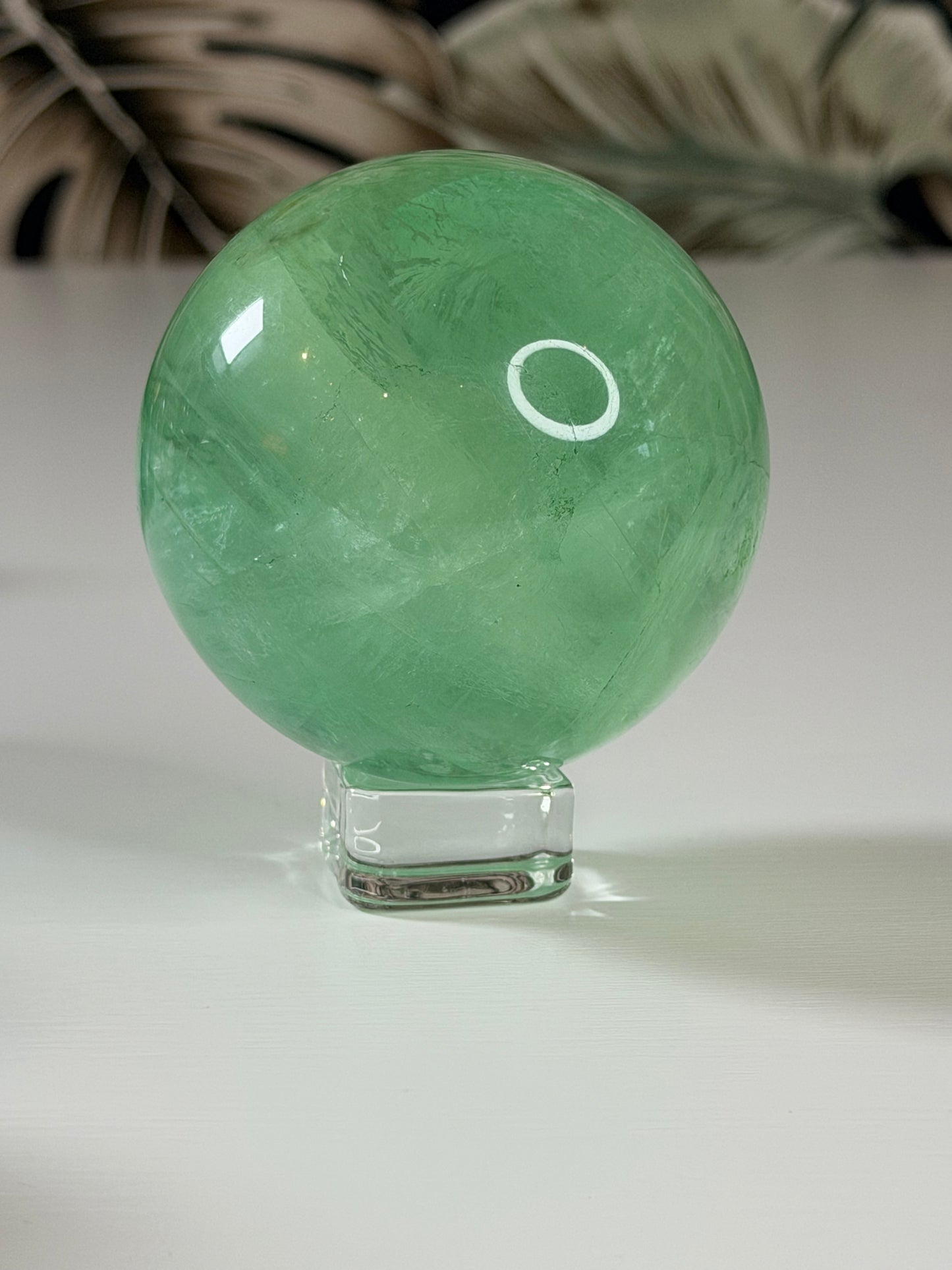 Apfelgrüner Fluorit-Kugel 3