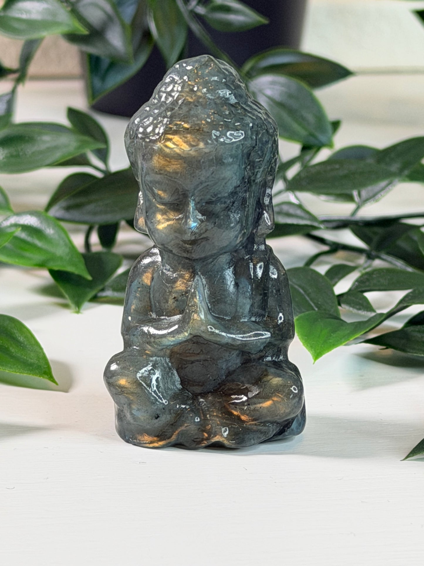 Labradoriet Boeddha B4