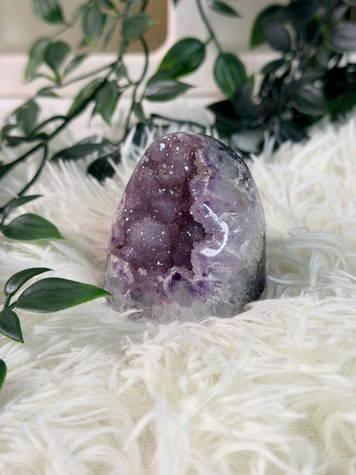 Sugar druzy Amethist op standvlak 18A