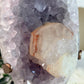 Amethyst auf Ständer mit Calcit 290A