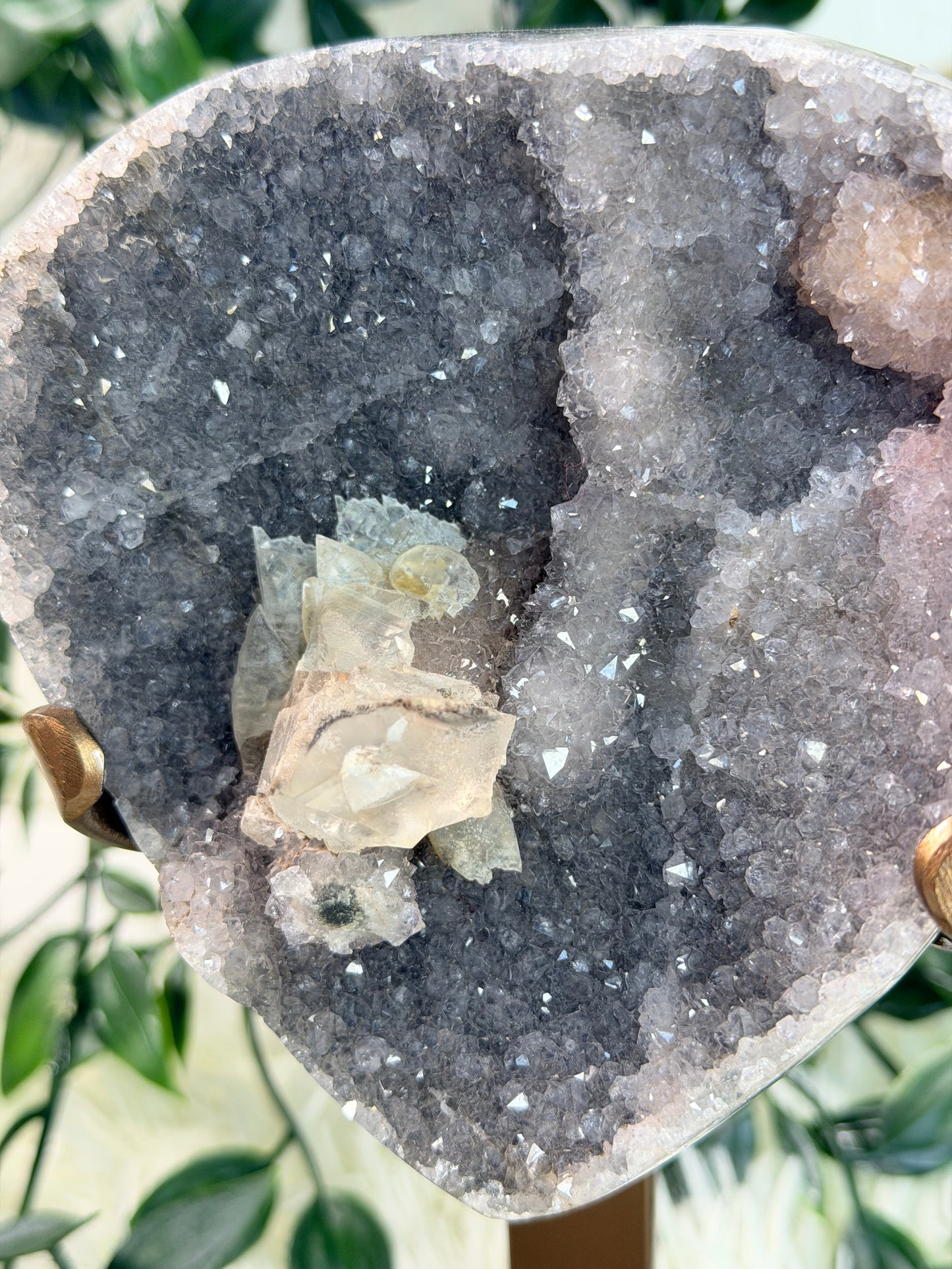 Amethyst heart on stand with Calcite 89A
