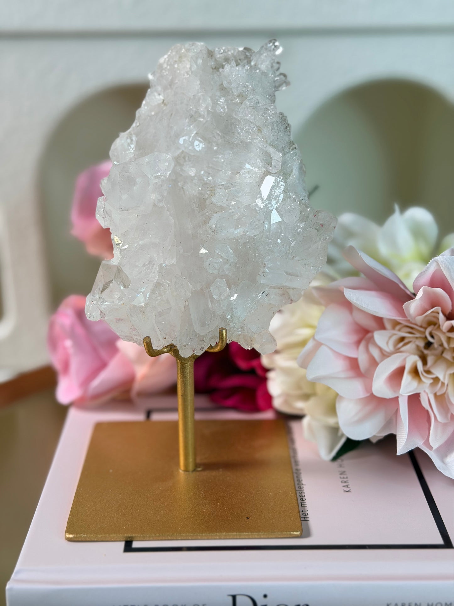 Bergkristal cluster op standaard 41B