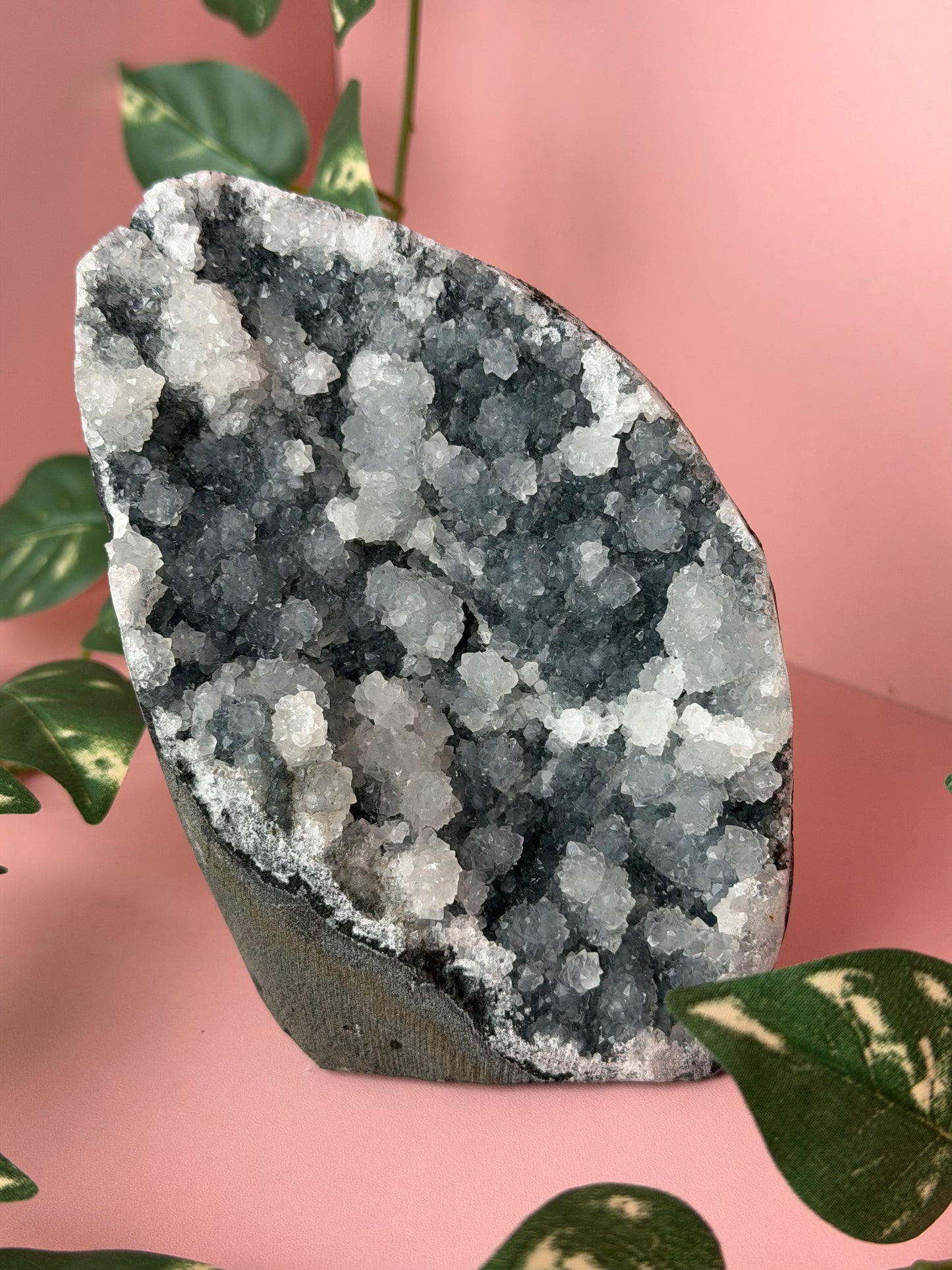 Chalcedony on stand 14c