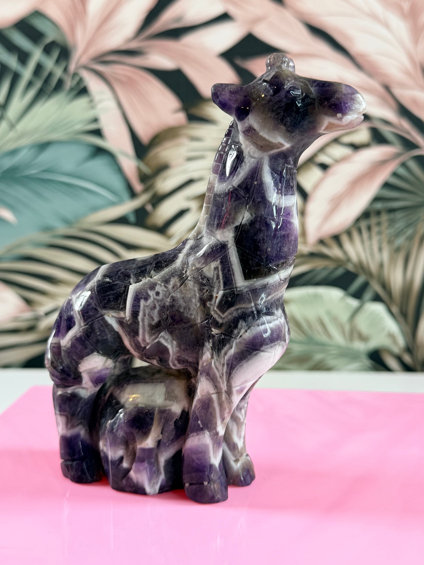 Chevron Amethyst-Giraffe