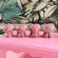 Peruanischer Rhodonit Hello Kitty (klein) – wähle deinen Favoriten