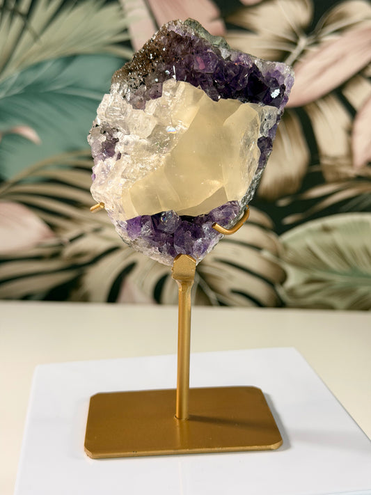 Amethyst auf Sockel 11
