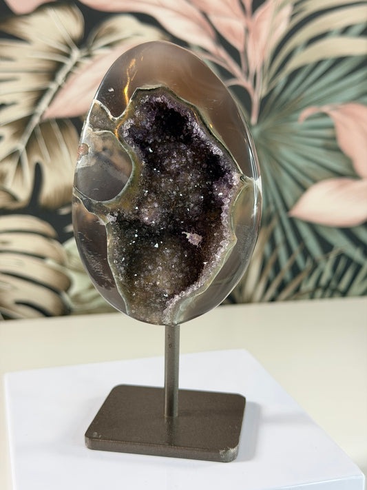 Amethyst mit Achat auf Ständer 3