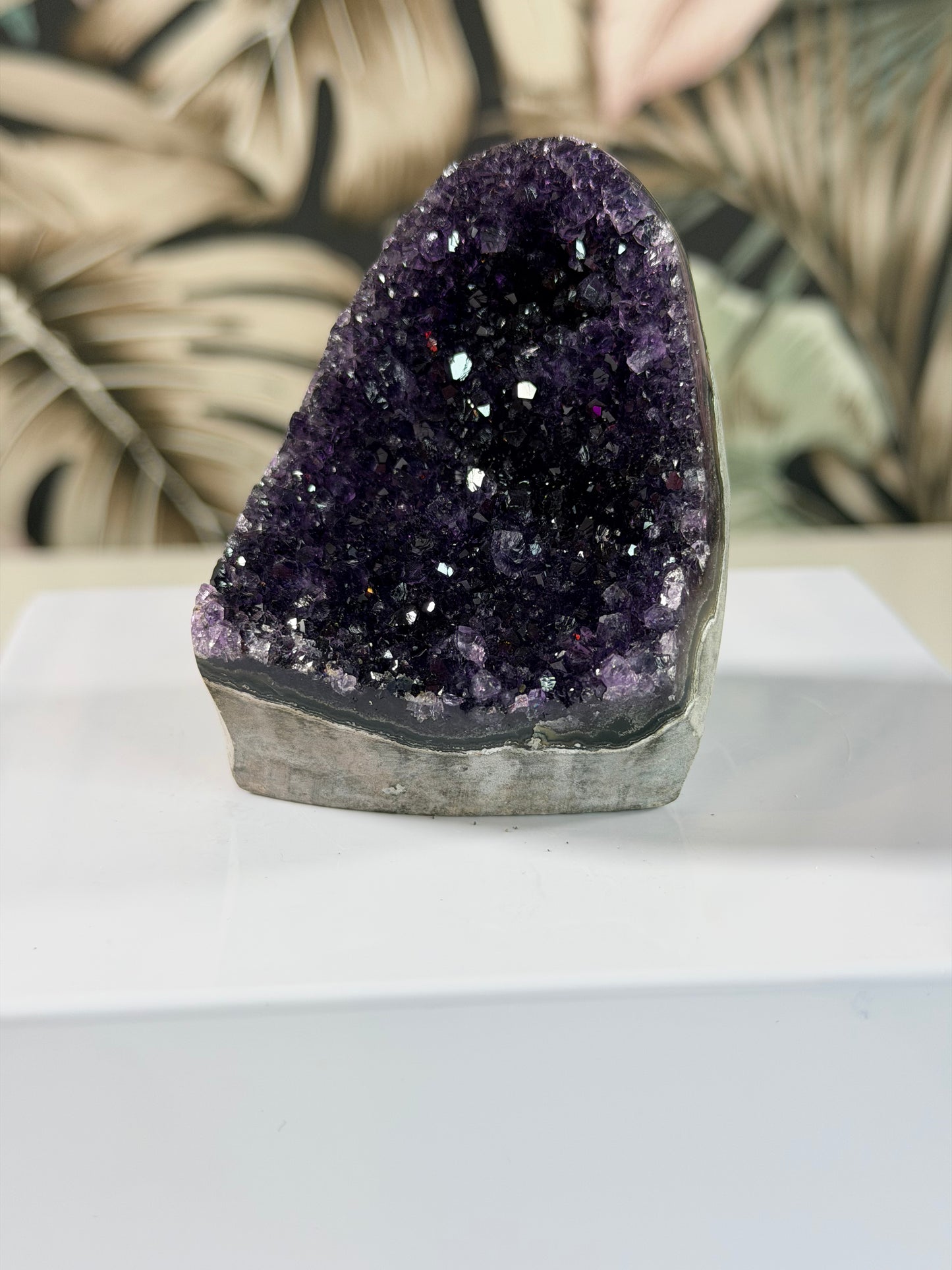 Amethyst auf Standfläche 16