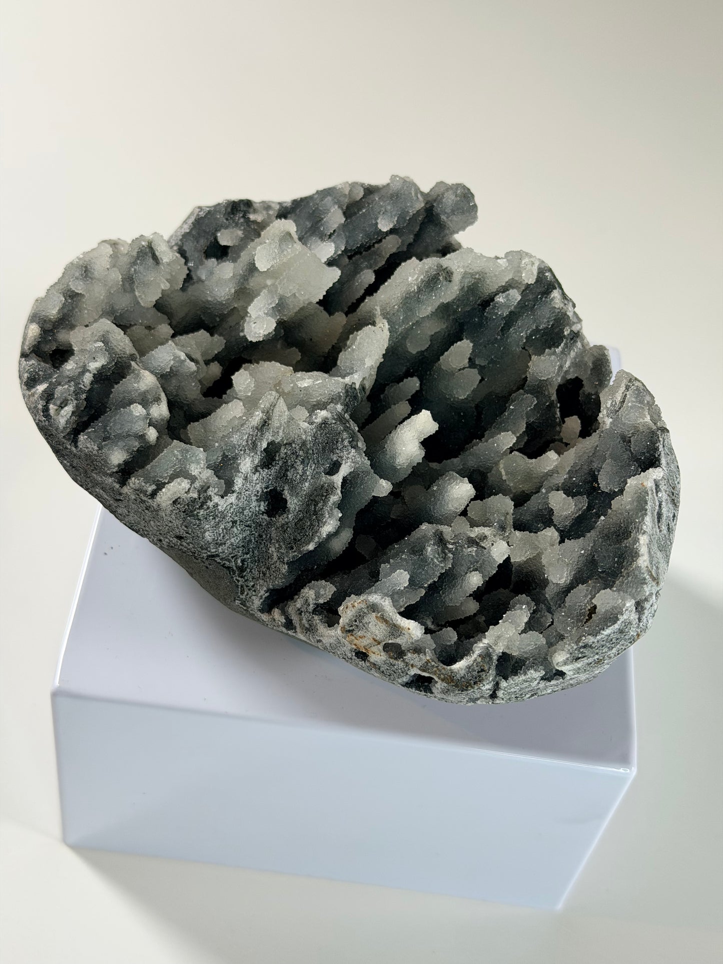 Chalcedony on reference surface 96
