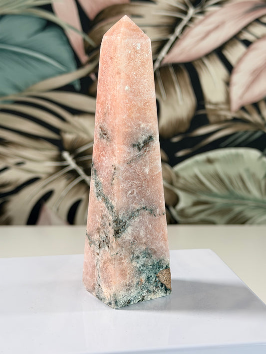 Roze Amethist obelisk 73