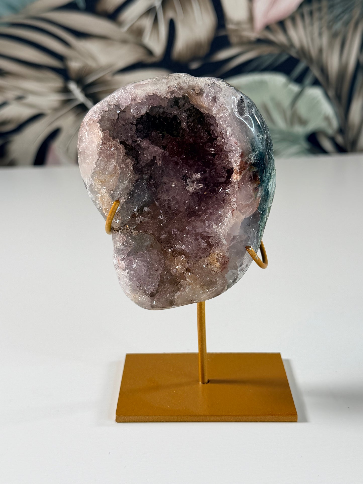 Roze Amethist op standaard 18