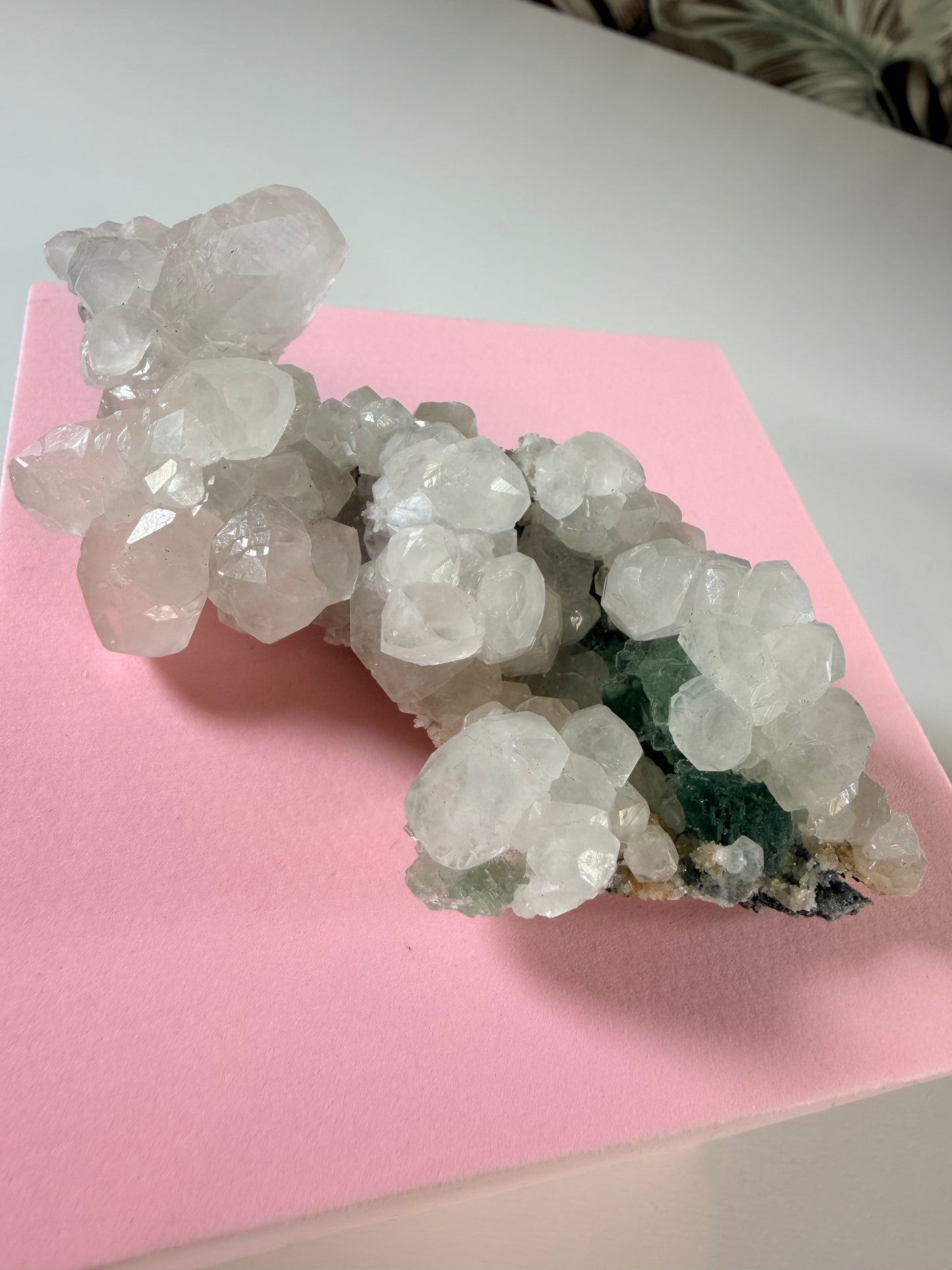 Apophyllit mit grünem Fluorit 3