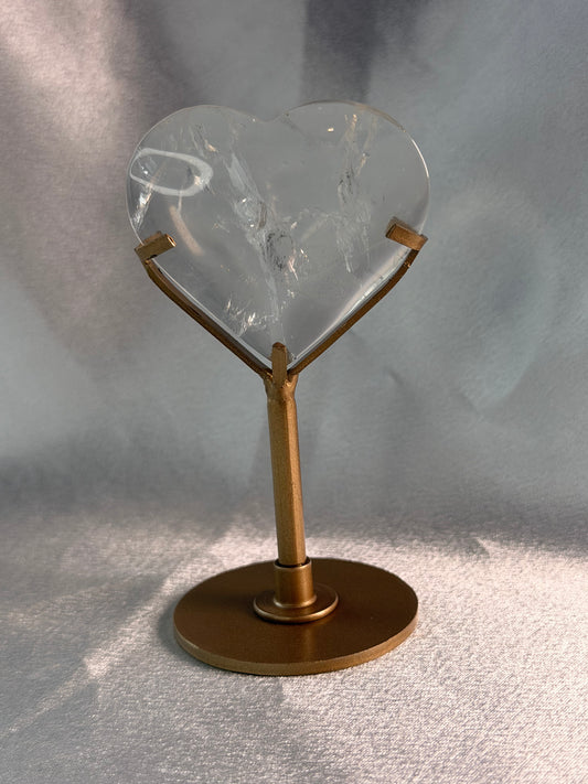 Bergkristal hart op standaard